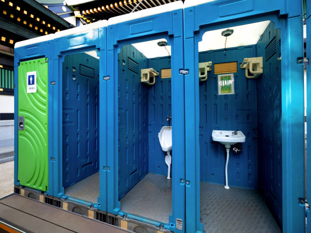 Best Portable toilet rental cost  in Milwaukie, OR